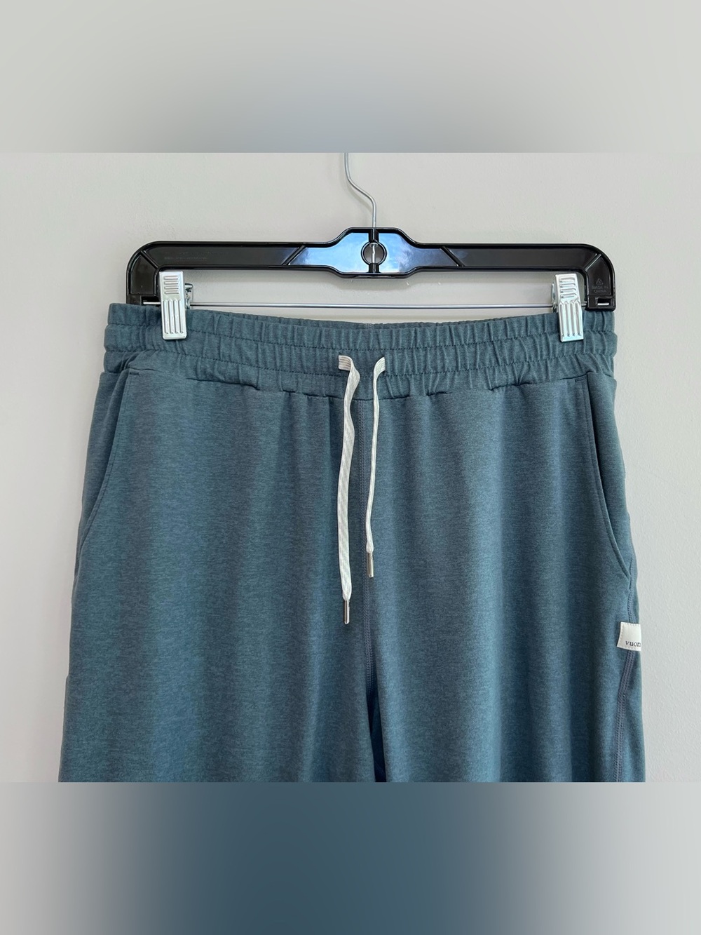 Vuori Performance Mid-Rise Jersey Knit Slim Jogger Pants Pockets Teal, Medium - Picture 4 of 7